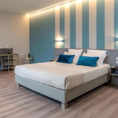 Sleep Tide Suites Милан Экстерьер фото